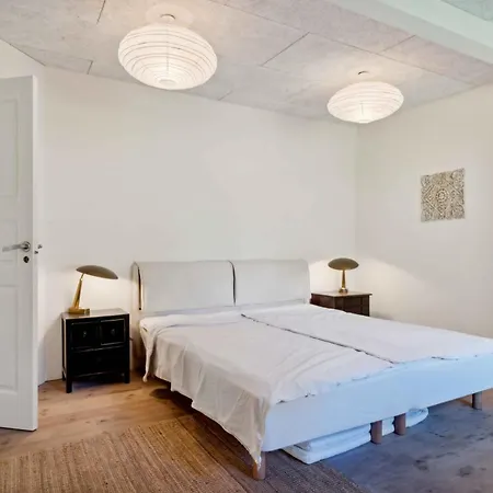 Spacious Summer House With Pool * Vejby