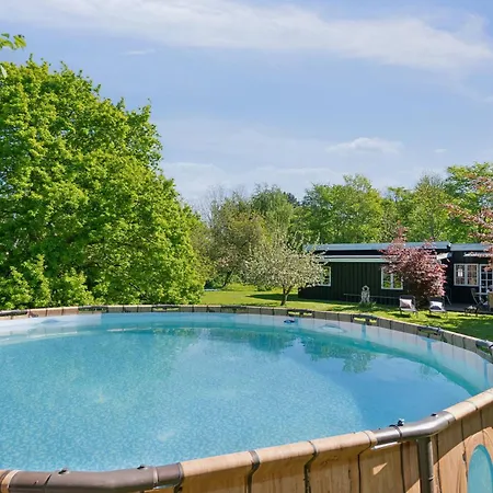 Spacious Summer House With Pool * Vejby