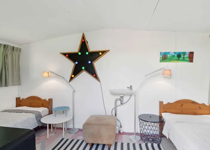 Spacious Summer House With Pool Ferienhaus Vejby